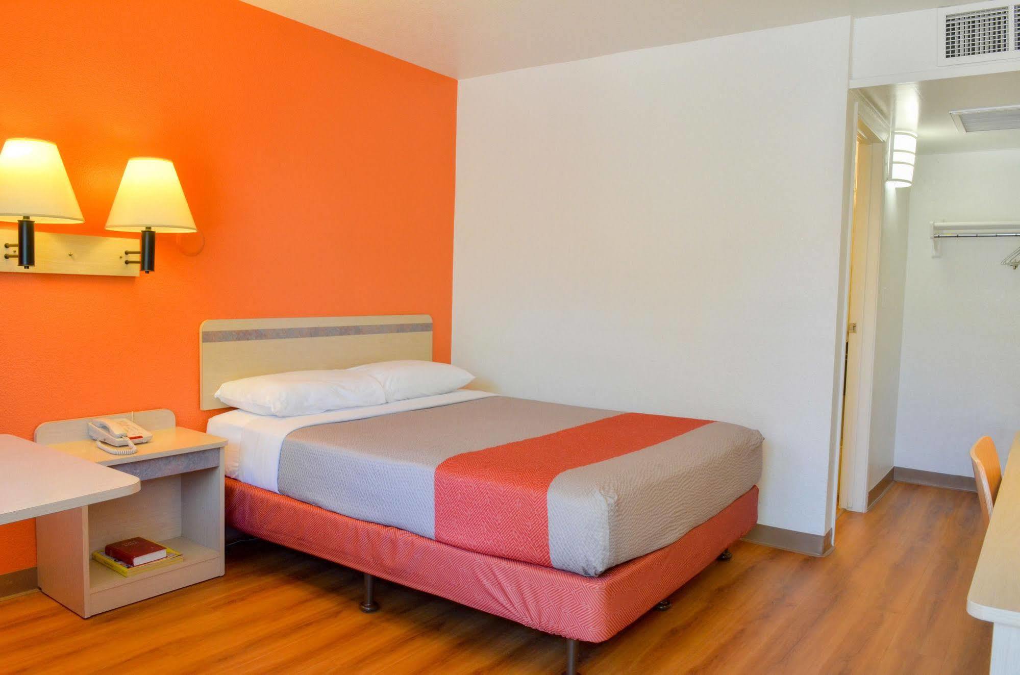Motel 6-Santa Nella, Ca - Los Banos - Interstate 5 Екстер'єр фото